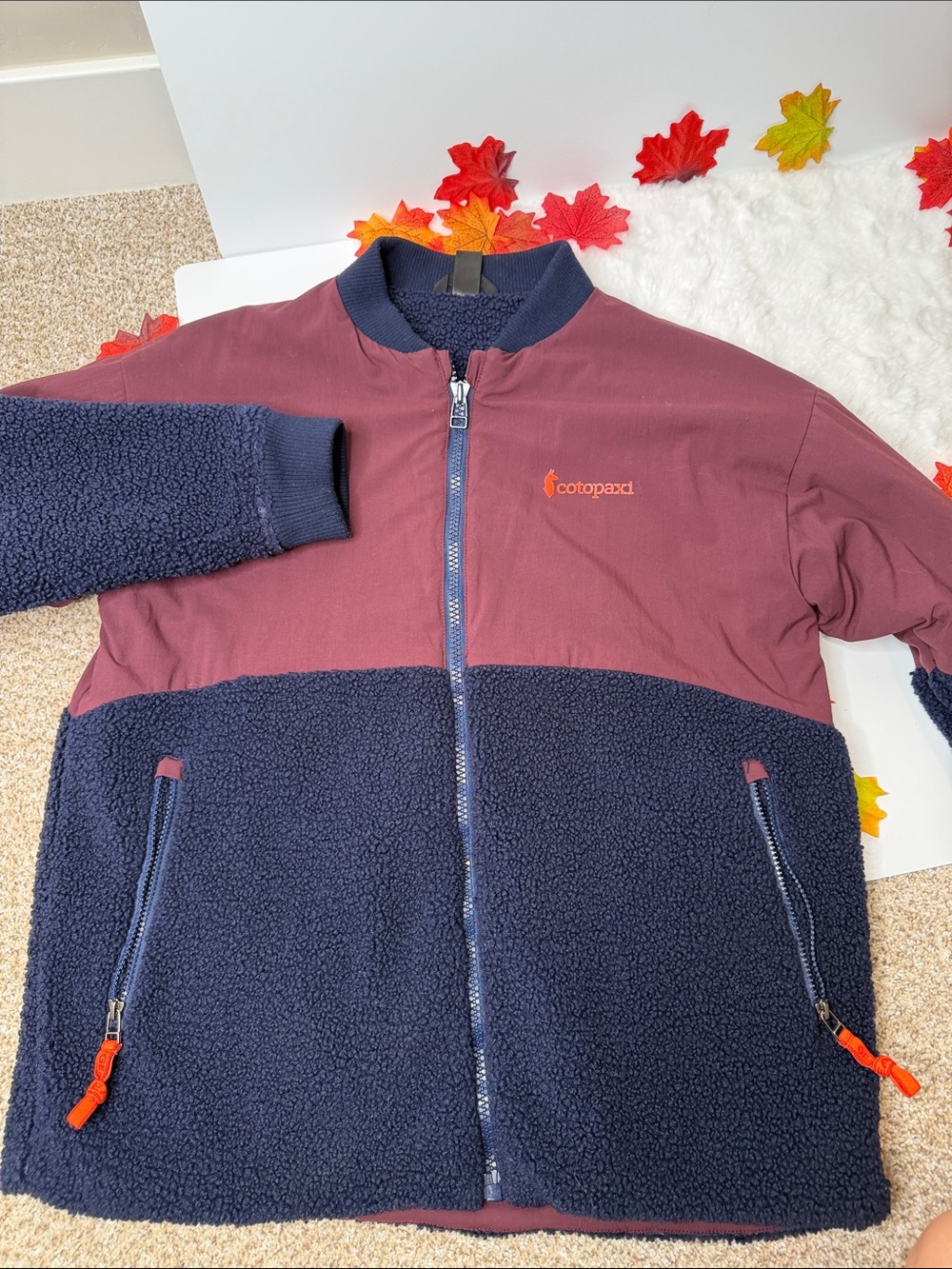 Cotopaxi Men’s Burgundy & Navy Puffer-Fleece Jacket-size medium great condition